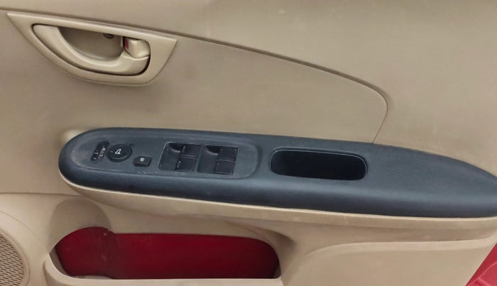 2015 Honda Brio S MT, Petrol, Manual, 38,748 km, Driver Side Door Panels Control