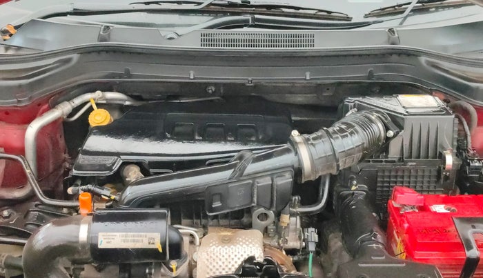 2022 Mahindra XUV300 W6 1.2 PETROL AMT, Petrol, Automatic, 30,959 km, Engine View