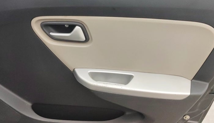 2018 Maruti Alto K10 VXI (O) AMT, Petrol, Automatic, 19,500 km, Driver Side Door Panels Control