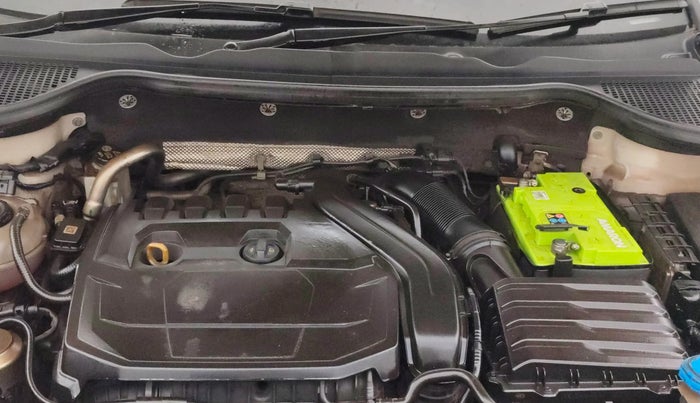 2020 Skoda Karoq STYLE 1.5 TSI AT, Petrol, Automatic, 92,444 km, Engine View