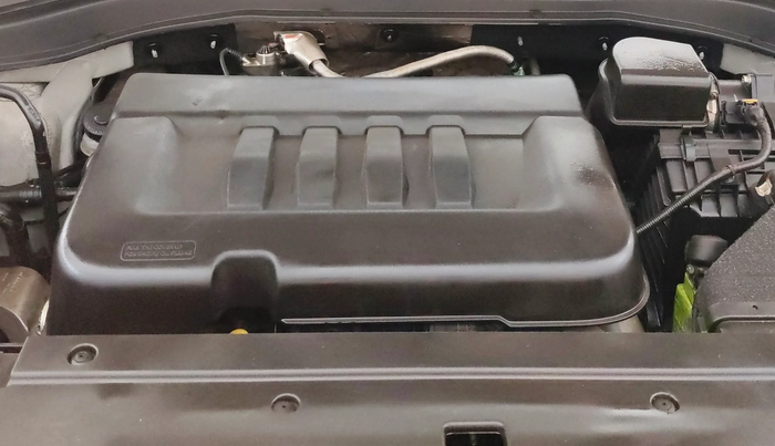 2022 Mahindra XUV700 AX 5 D AT 7 STR, Diesel, Automatic, 77,516 km, Engine View