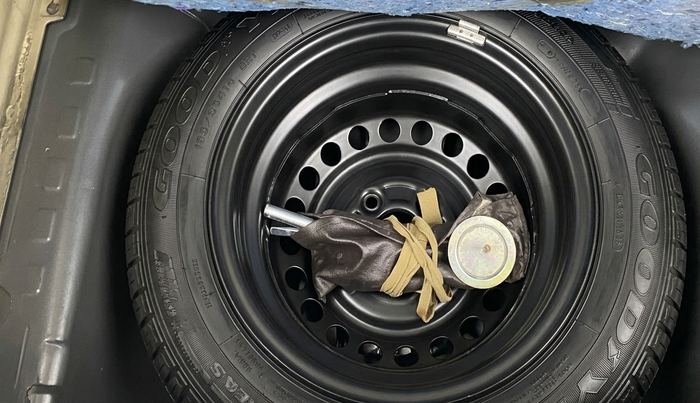 2015 Honda Brio S MT, Petrol, Manual, 41,063 km, Spare Tyre