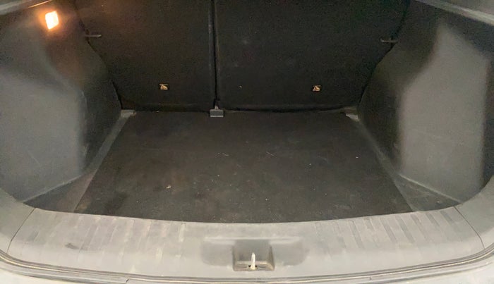 2023 Honda ELEVATE ZX MT, Petrol, Manual, 14,875 km, Boot Inside