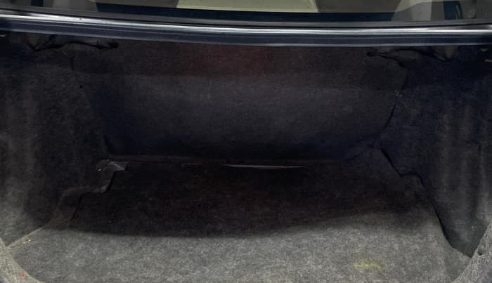 2015 Honda Amaze 1.2L I-VTEC S, Petrol, Manual, 92,331 km, Boot Inside