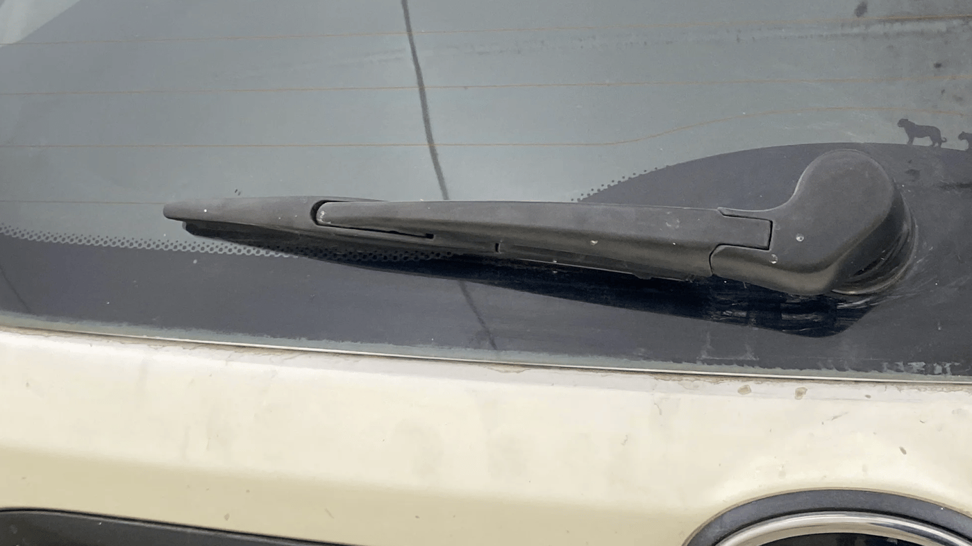2017 Tata NEXON XZ PLUS PETROL, Petrol, Manual, 1,17,602 km, Rear Wiper