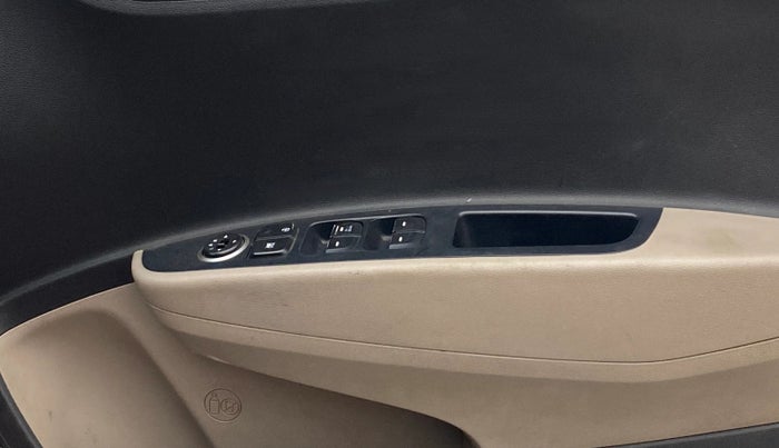 2017 Hyundai Grand i10 SPORTZ 1.2 KAPPA VTVT, Petrol, Manual, 69,724 km, Driver Side Door Panels Control