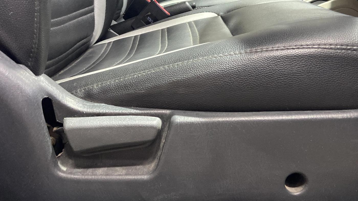 2018 Maruti Alto K10 VXI (O) AMT, CNG, Automatic, 75,467 km, Driver Side Adjustment Panel
