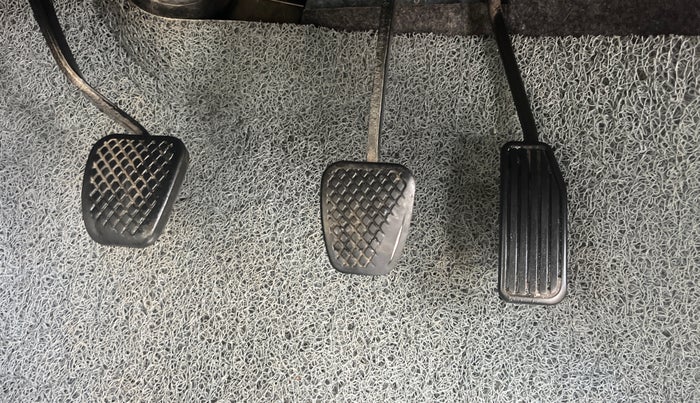 2014 Honda Brio S MT, Petrol, Manual, 40,870 km, Pedals