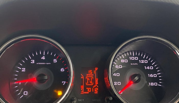 2017 Mahindra TUV300 T8, Diesel, Manual, 70,081 km, Odometer Image