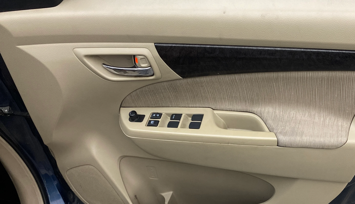 2014 Maruti Ertiga VDI, Diesel, Manual, 94,056 km, Driver Side Door Panels Control