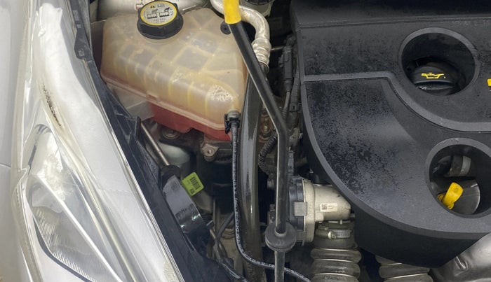 2015 Ford Fiesta TITANIUM DIESEL, Diesel, Manual, 1,35,590 km, Engine View - Right