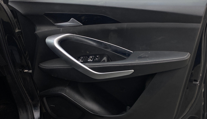 2020 MG HECTOR SHARP 1.5 DCT PETROL, Petrol, Automatic, 65,773 km, Driver Side Door Panels Control