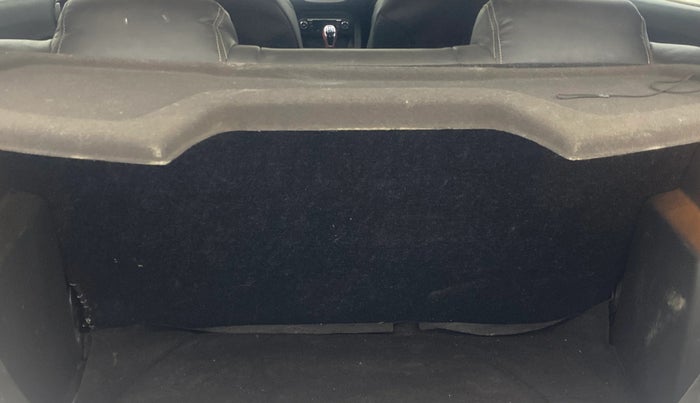 2016 Ford New Figo TITANIUM 1.2 PETROL MT, Petrol, Manual, 96,685 km, Boot Inside