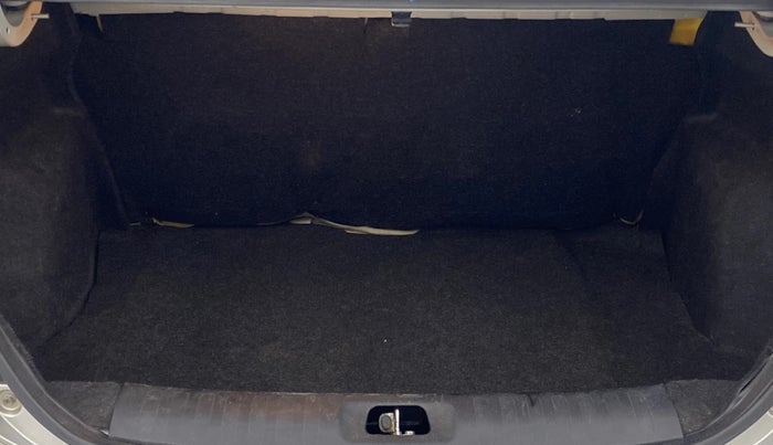 2013 Maruti Swift Dzire VXI, Petrol, Manual, 75,634 km, Boot Inside