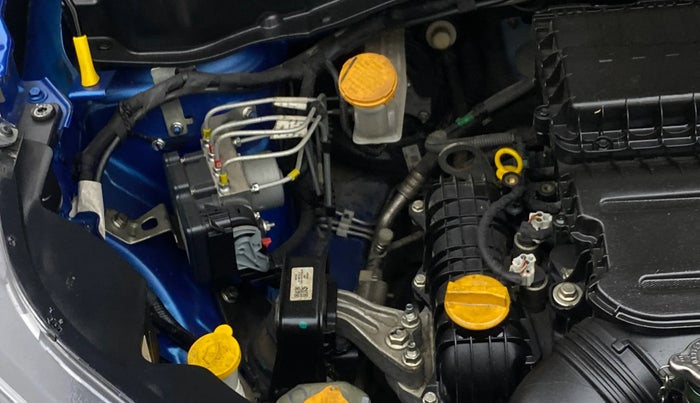 2022 Tata PUNCH CREATIVE  AMT, Petrol, Automatic, 31,442 km, Engine View - Right