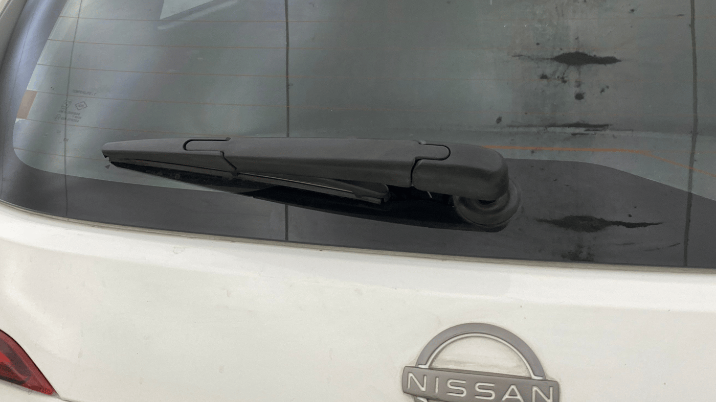 2023 Nissan MAGNITE XV PREMIUM, CNG, Manual, 8,743 km, Rear Wiper