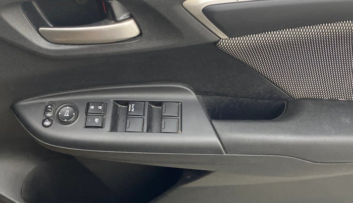 2018 Honda WR-V 1.5L I-DTEC VX MT, Diesel, Manual, 1,12,073 km, Driver Side Door Panels Control