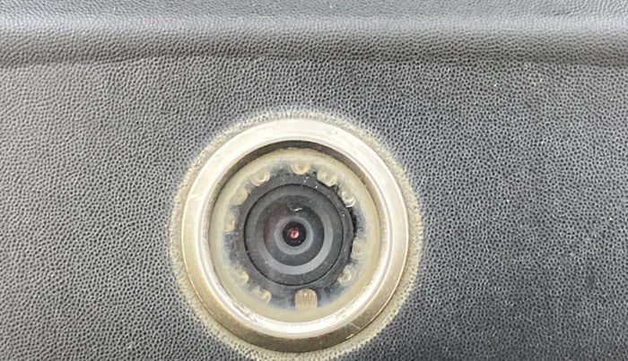 2017 Renault Kwid RXT 1.0 AMT (O), Petrol, Automatic, 29,668 km, Parking Camera