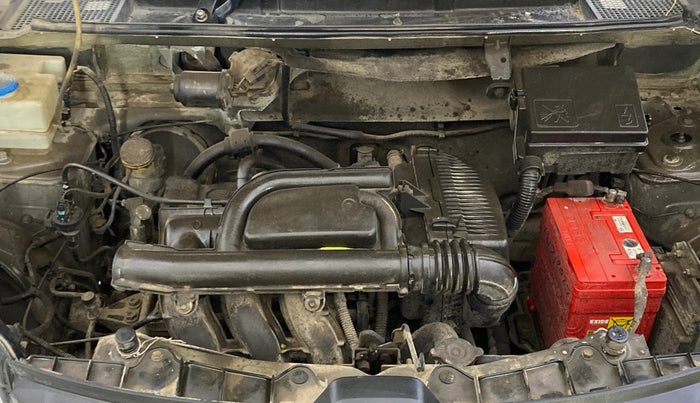 2017 Renault Kwid RXT 1.0 AMT (O), Petrol, Automatic, 29,668 km, Engine View