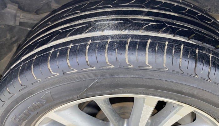 2016 Toyota Corolla Altis VL CVT PETROL, Petrol, Automatic, 67,969 km, Left Rear Tyre Tread