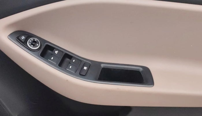 2014 Hyundai Elite i20 ASTA 1.2, Petrol, Manual, 65,004 km, Driver Side Door Panels Control