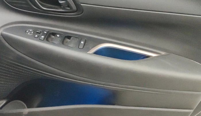 2021 Hyundai NEW I20 ASTA 1.2 AT, Petrol, Automatic, 68,742 km, Driver Side Door Panels Control