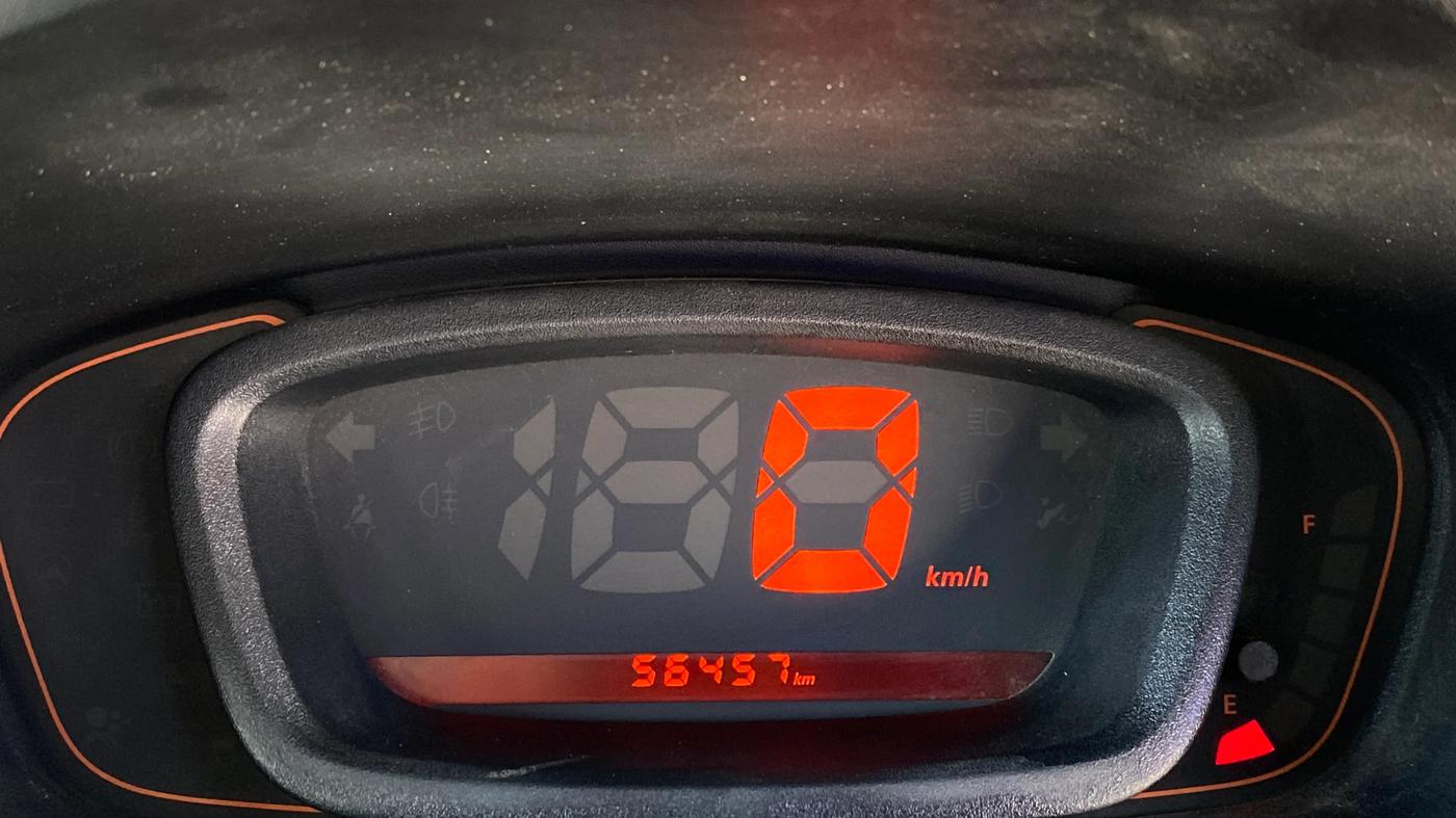 2016 Renault Kwid RXT 0.8, Petrol, Manual, 56,526 km, Odometer Image