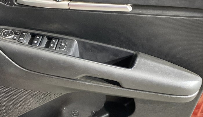 2022 KIA SONET HTK PLUS 1.2, Petrol, Manual, 66,706 km, Driver Side Door Panels Control