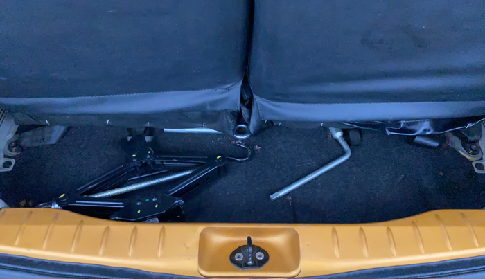 2019 Renault TRIBER RXZ, Petrol, Manual, 27,832 km, Boot Inside