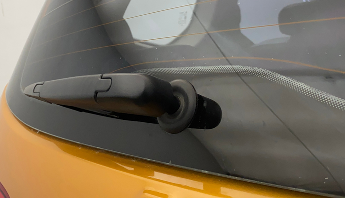 2019 Renault TRIBER RXZ, Petrol, Manual, 27,832 km, Rear Wiper