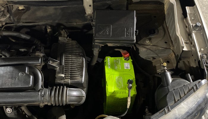 2017 Renault Kwid RXT 1.0, Petrol, Manual, 19,165 km, Engine View - Left