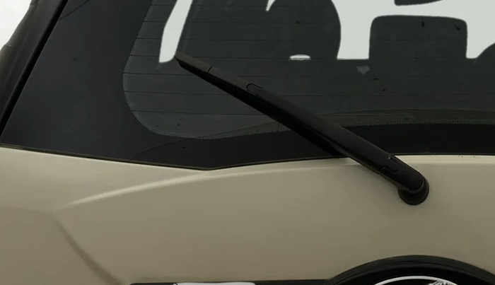 2017 Mahindra XUV500 W6 AT, Diesel, Automatic, 1,28,835 km, Rear Wiper