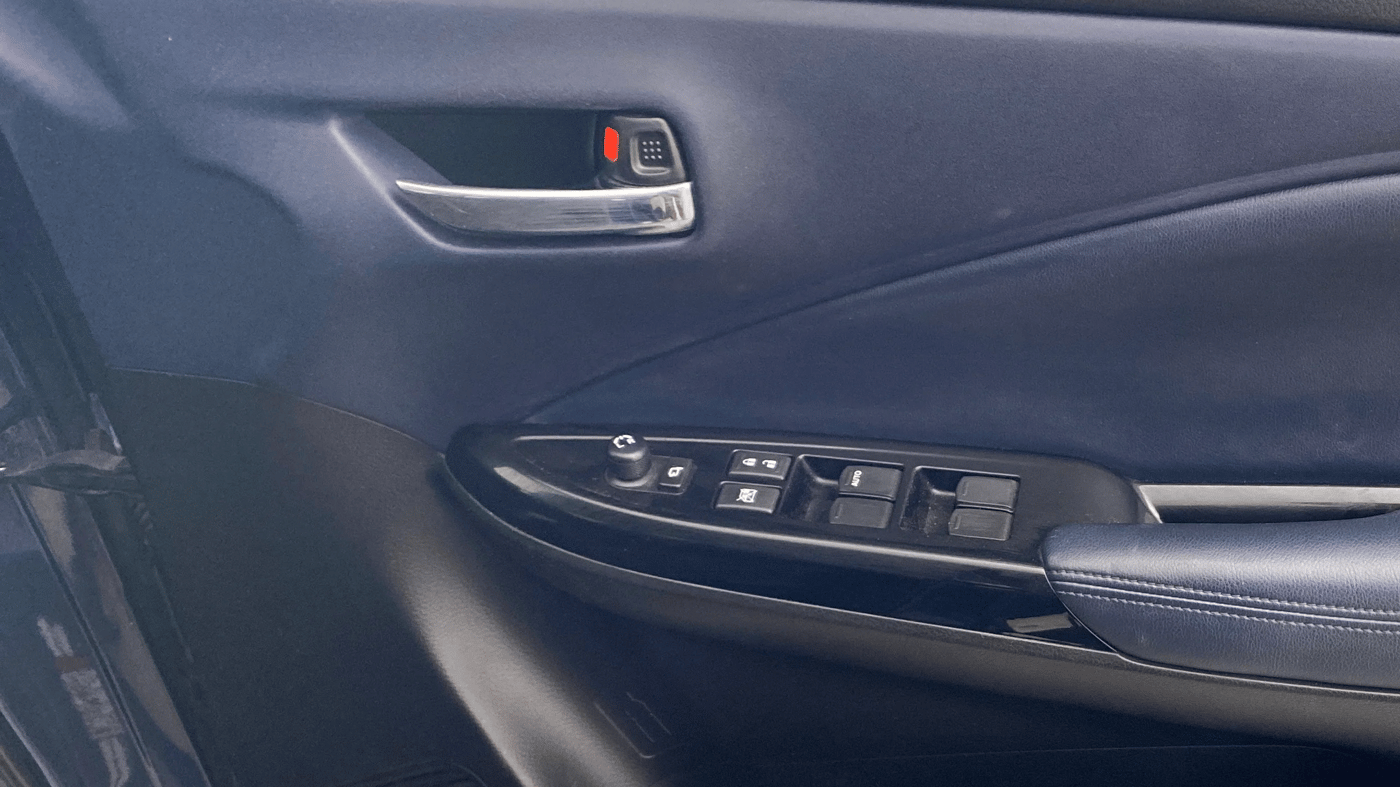 2022 Maruti Baleno ALPHA PETROL 1.2, Petrol, Manual, 24,108 km, Driver Side Door Panels Control