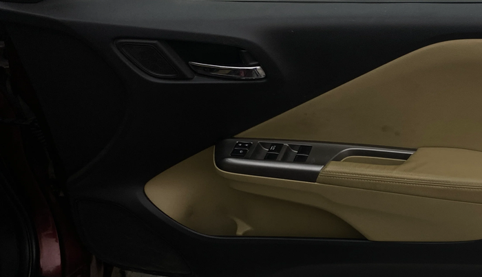 2016 Honda City 1.5L I-VTEC VX (O) MT, Petrol, Manual, 75,965 km, Driver Side Door Panels Control