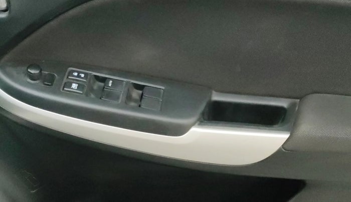 2018 Maruti Baleno DELTA PETROL 1.2, Petrol, Manual, 73,881 km, Driver Side Door Panels Control