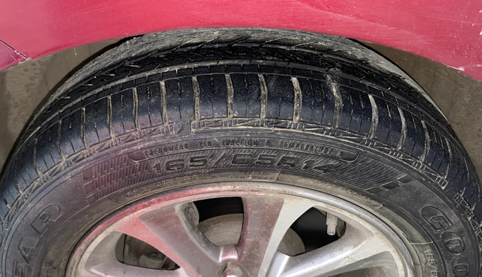 2016 Hyundai Grand i10 ASTA (O) 1.2 KAPPA VTVT, Petrol, Manual, 60,614 km, Right Front Tyre Tread