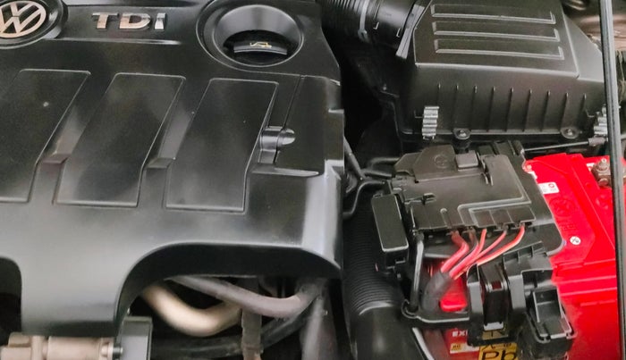 2015 Volkswagen Vento HIGHLINE 1.5 AT, Diesel, Automatic, 1,09,859 km, Engine View - Left