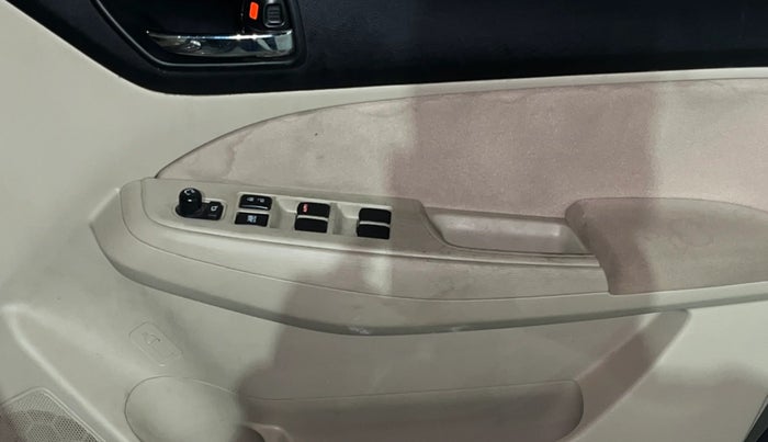 2022 Maruti Dzire VXI AMT, Petrol, Automatic, 69,440 km, Driver Side Door Panels Control