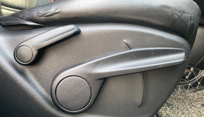 2020 Jeep Compass SPORT PLUS 1.4 PETROL, Petrol, Manual, 45,085 km, Driver Side Adjustment Panel