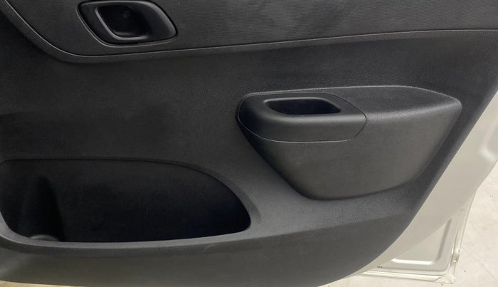 2022 Renault Kwid RXT 1.0 AMT, Petrol, Automatic, 56,209 km, Driver Side Door Panels Control