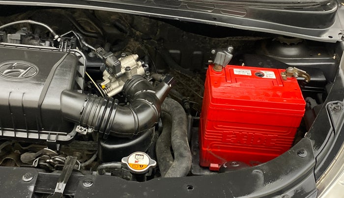 2012 Hyundai i10 ERA 1.1, Petrol, Manual, 66,011 km, Engine View - Left