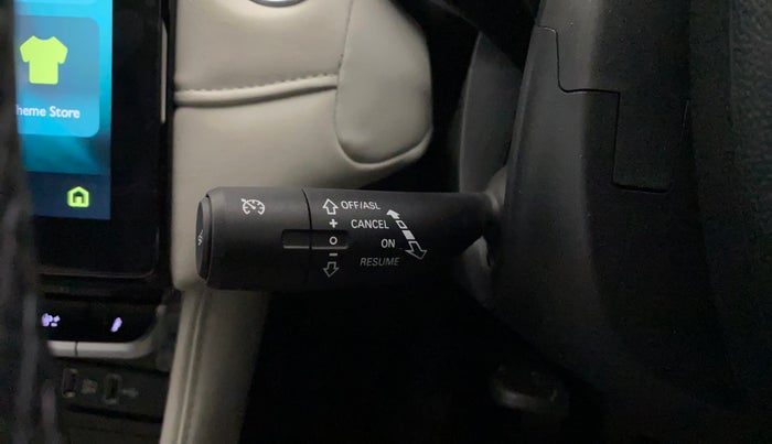 2024 MG ASTOR Select 1.5 MT (Ivory), Petrol, Manual, 11,319 km, Adaptive Cruise Control