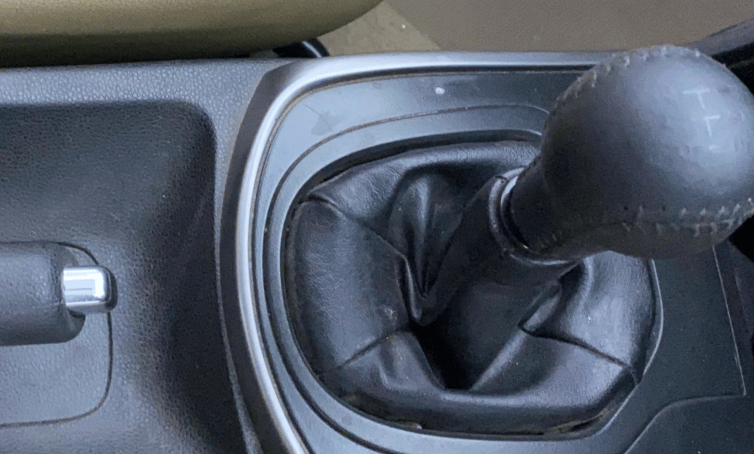 2015 Honda City 1.5L I-VTEC VX, Petrol, Manual, 1,18,251 km, Gear Lever