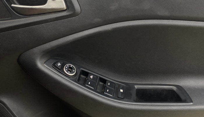 2016 Hyundai i20 Active 1.2 SX, Petrol, Manual, 70,446 km, Driver Side Door Panels Control