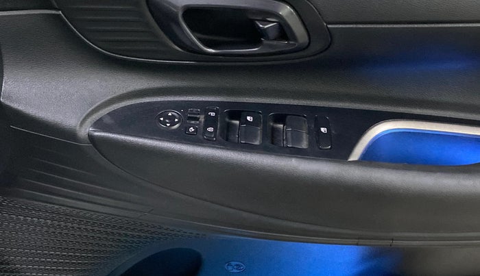 2021 Hyundai NEW I20 Asta 1.0 GDI Turbo IMT, Petrol, Manual, 41,111 km, Driver Side Door Panels Control