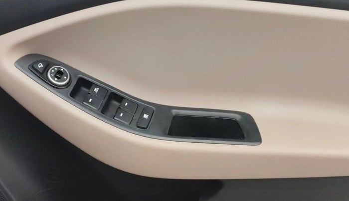 2016 Hyundai Elite i20 ASTA 1.2, Petrol, Manual, 58,758 km, Driver Side Door Panels Control