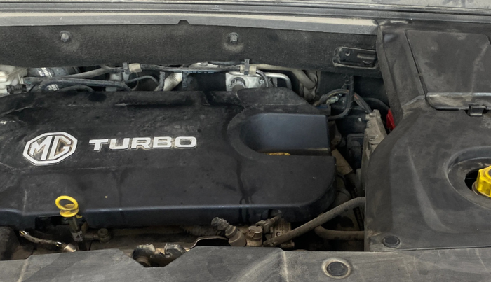 2020 MG HECTOR PLUS SMART 2.0 DIESEL TURBO MT 6-STR, Diesel, Manual, 1,42,262 km, Engine View - Left