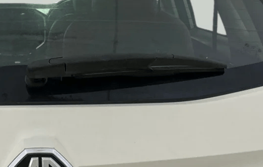 2020 MG HECTOR PLUS SMART 2.0 DIESEL TURBO MT 6-STR, Diesel, Manual, 1,42,342 km, Rear Wiper