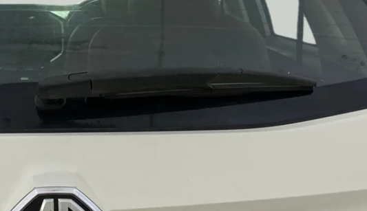 2020 MG HECTOR PLUS SMART 2.0 DIESEL TURBO MT 6-STR, Diesel, Manual, 1,42,262 km, Rear Wiper