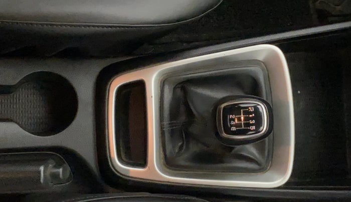 2019 Hyundai VENUE E 1.4 CRDI, Diesel, Manual, 1,10,474 km, Gear Lever